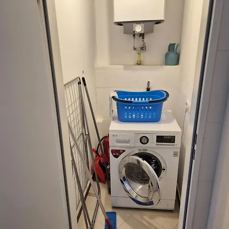 Апартаменты New Center 1 *